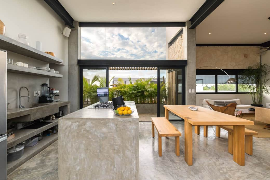 Side view of the kitchen and dining area